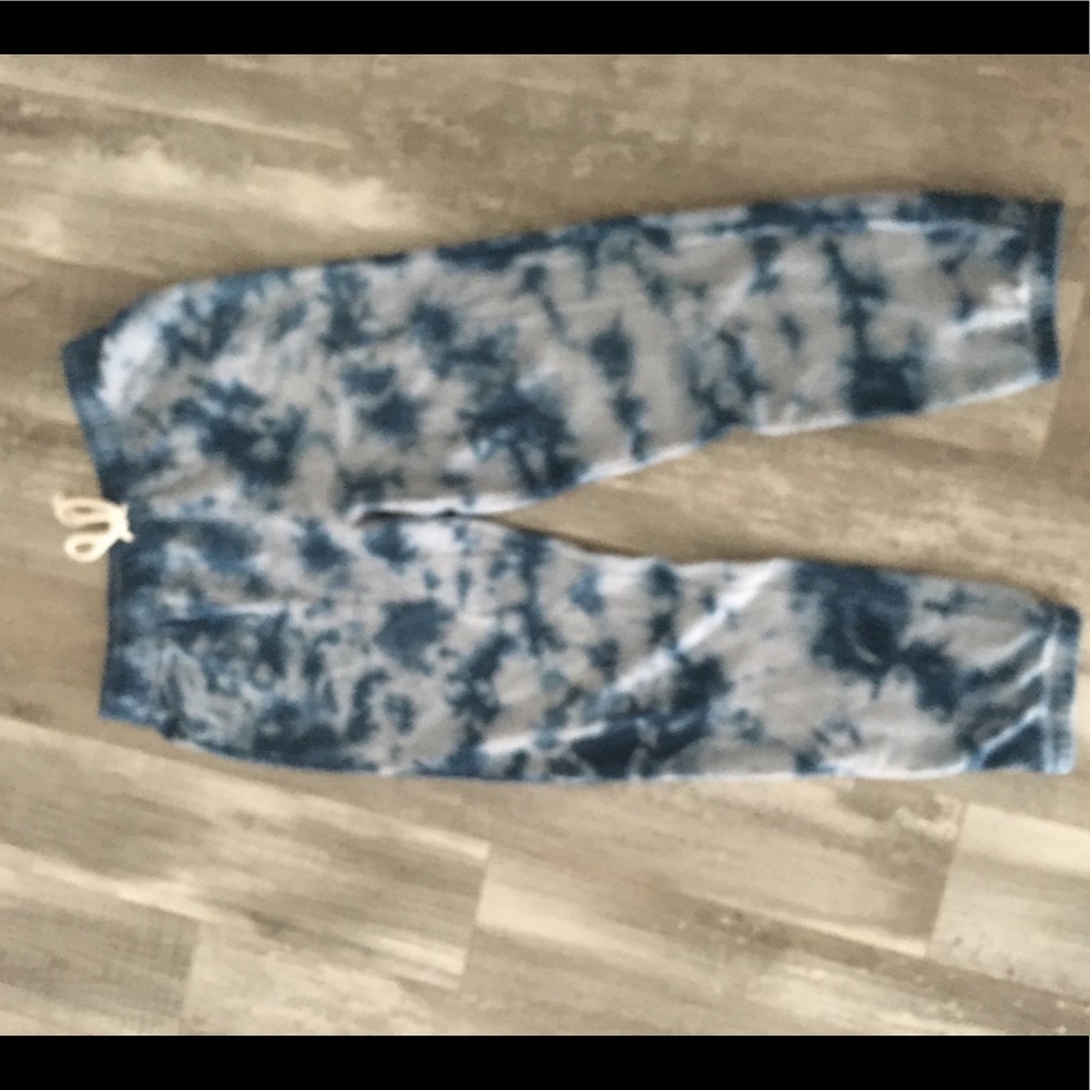 Like new crop joggers
